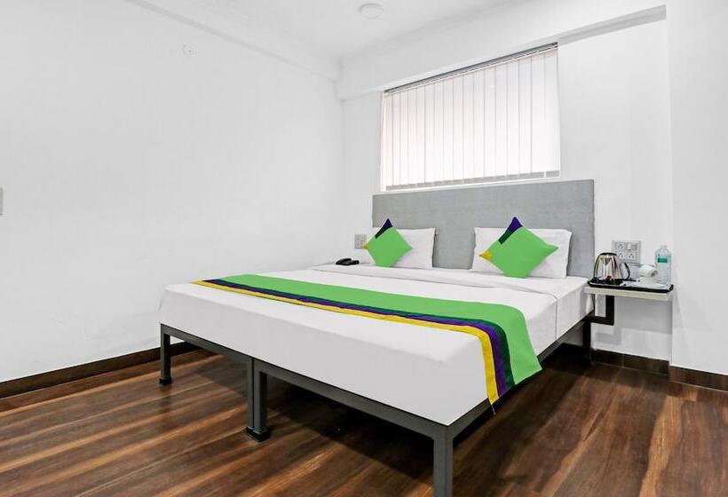 호텔 Treebo Grand Town House