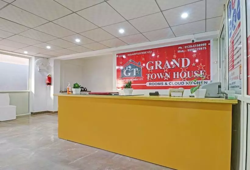 ホテル Treebo Grand Town House