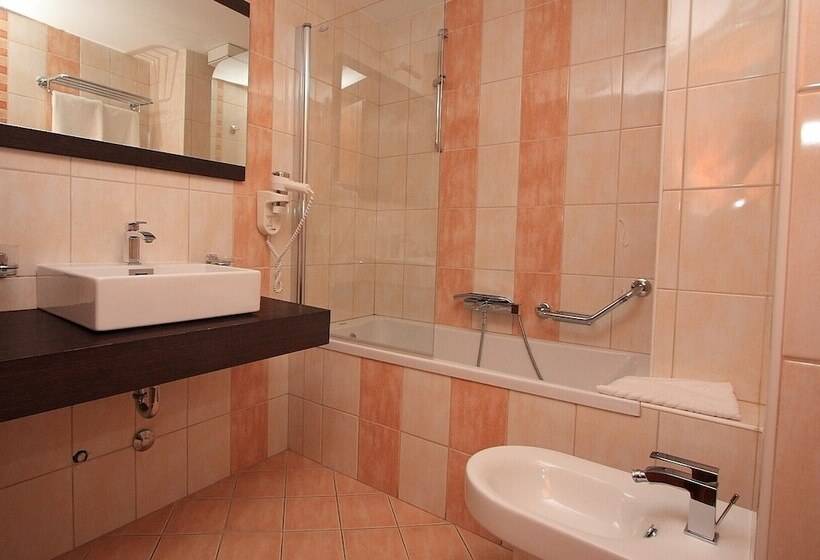 Aparthotel Natalia Podgora