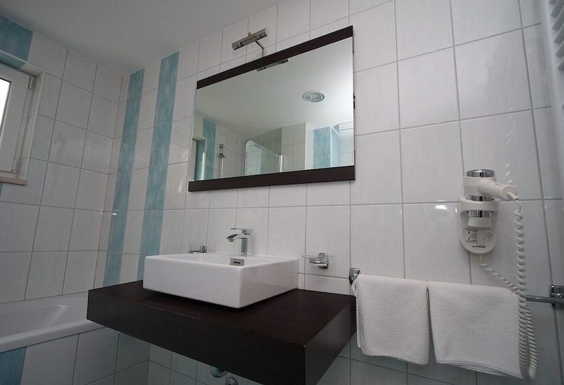 Aparthotel Natalia Podgora