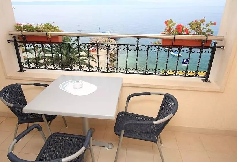 Aparthotel Natalia Podgora