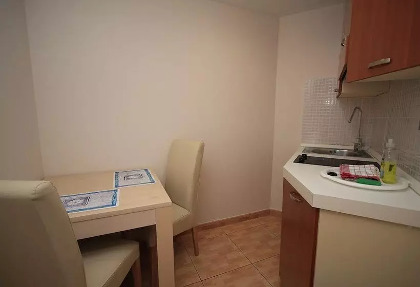 Aparthotel Natalia Podgora