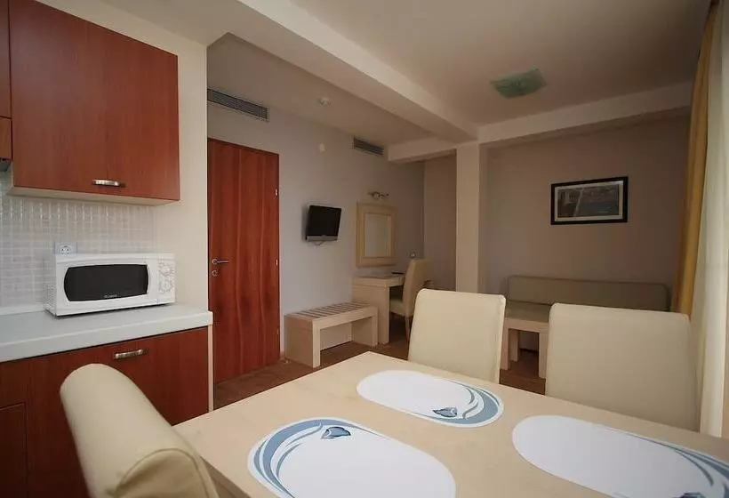 Aparthotel Natalia Podgora