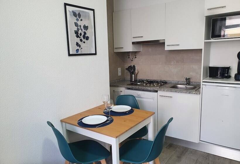 هتل Vieira Apartments V