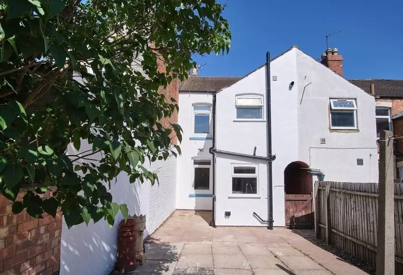New 2bd Victorian Terraced House Loughborough