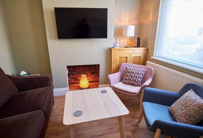 New 2bd Victorian Terraced House Loughborough