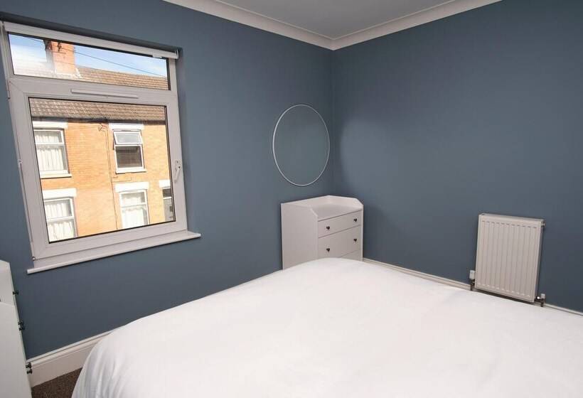 New 2bd Victorian Terraced House Loughborough
