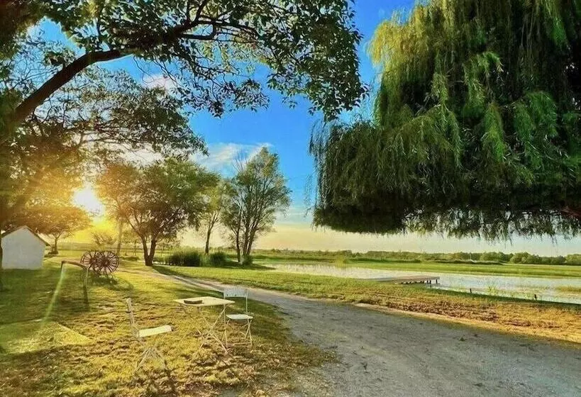 Majatalo Mas Du Versadou