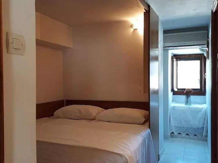 Majatalo Rest As A Local