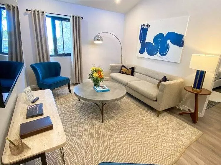 The Lofts At The Market