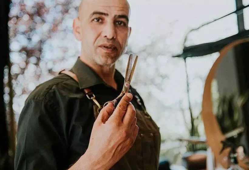 Wabi Hotel   Beauty & Dental Center