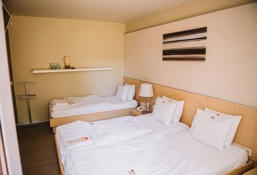 Wabi Hotel   Beauty & Dental Center