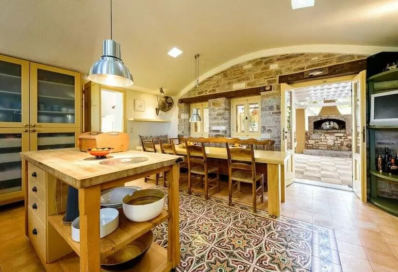 Aria Paros Residence