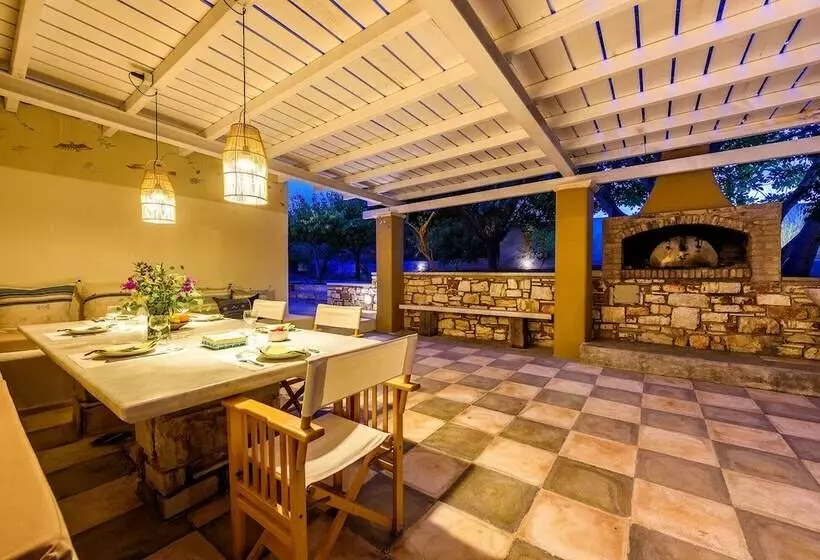 Aria Paros Residence