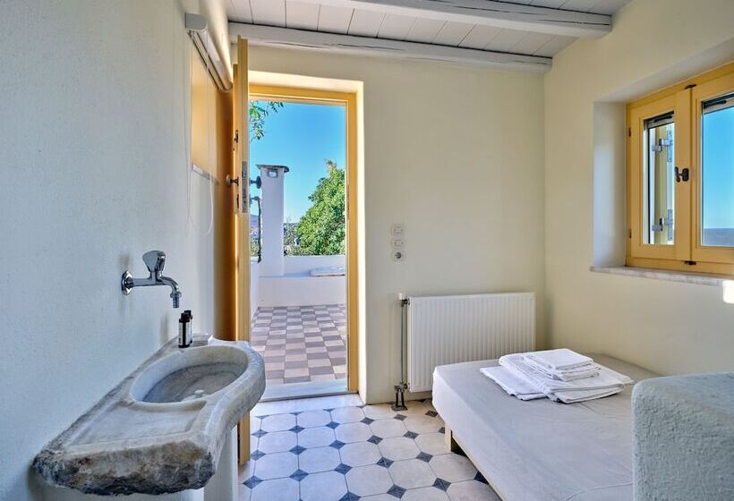 Aria Paros Residence