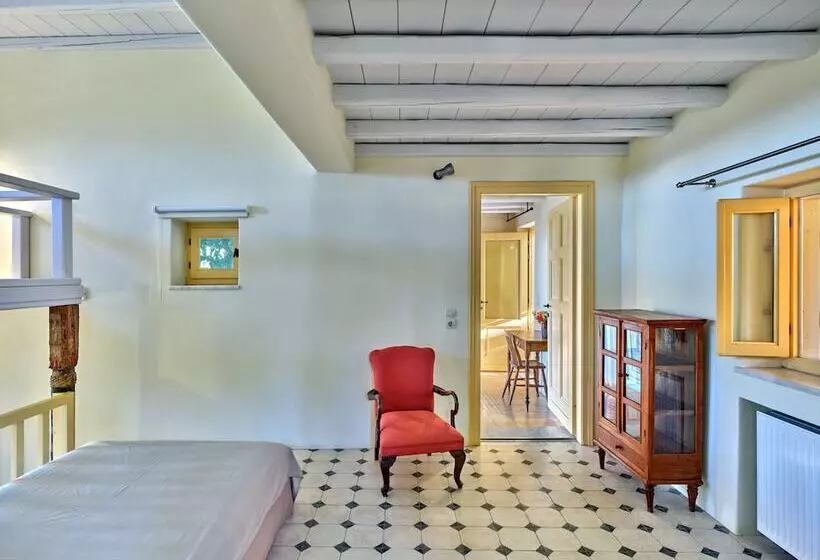 Aria Paros Residence