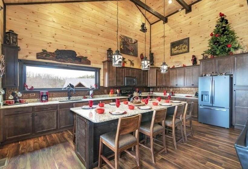 Cabin Fever 2 Bedrooms, 2 Baths, Sleeps 8 2 Cabin By Redawning