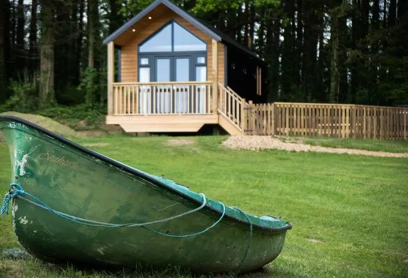 Cabin In The Woods   1 Bed   Kilgetty