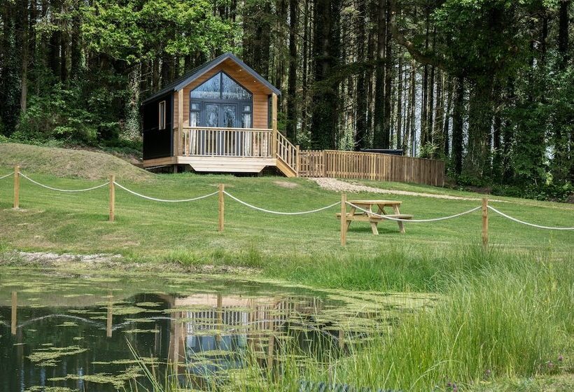 Cabin In The Woods   1 Bed   Kilgetty