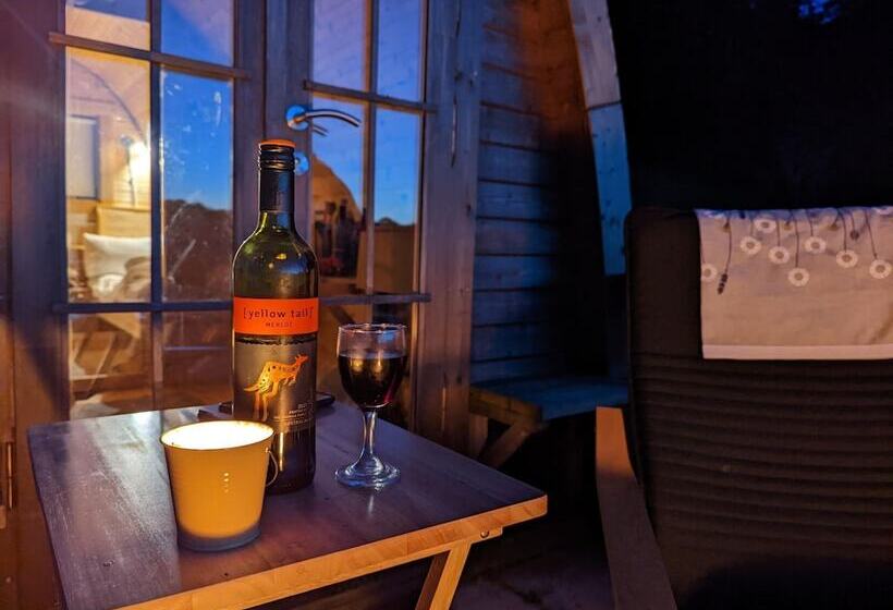 Cosy Pod Cabin Near Beautiful Landscape In Omagh