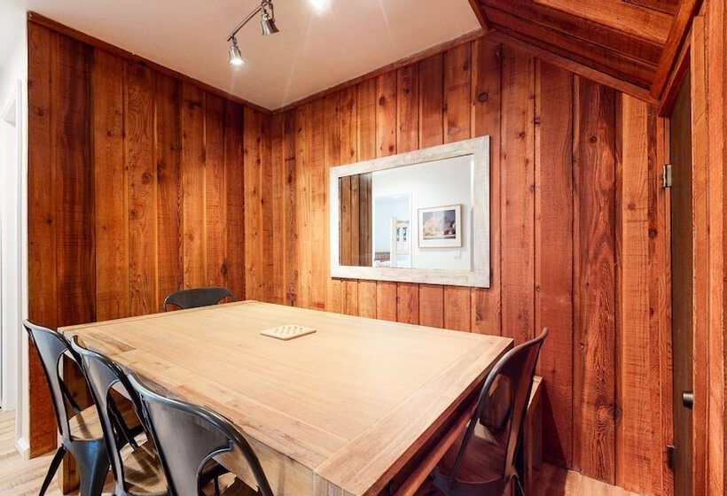 Crestview #2 Close To The Village, Near Year Round Outdoor Activities