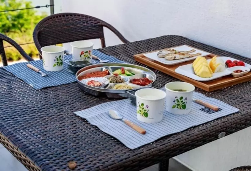 Goseong Oho Rock Pool Villa Pension