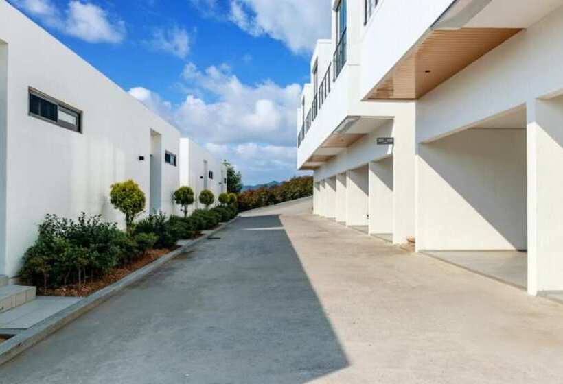 Goseong Oho Rock Pool Villa Pension