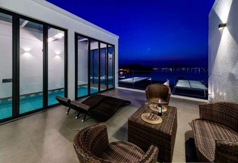 Goseong Oho Rock Pool Villa Pension