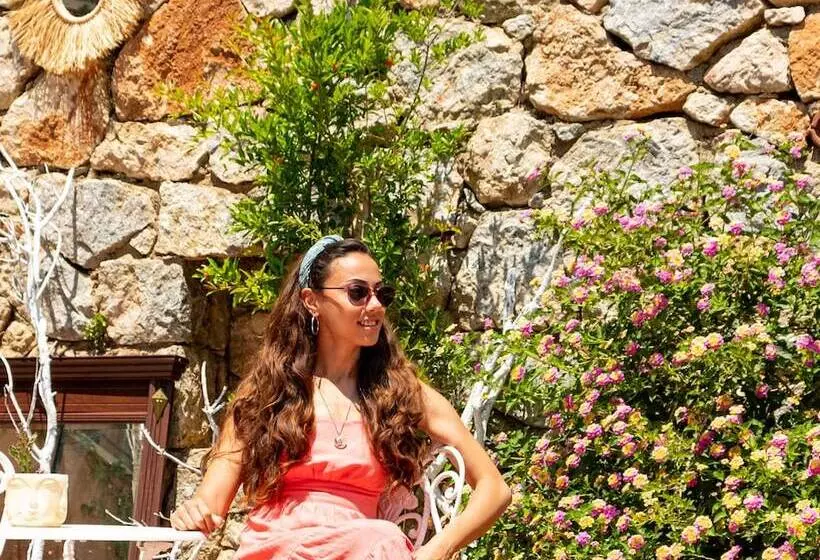 Hotelli Casa Di Pietra