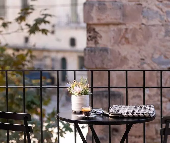 Hotelli Epoch House & The Orange Shop   Adults Only