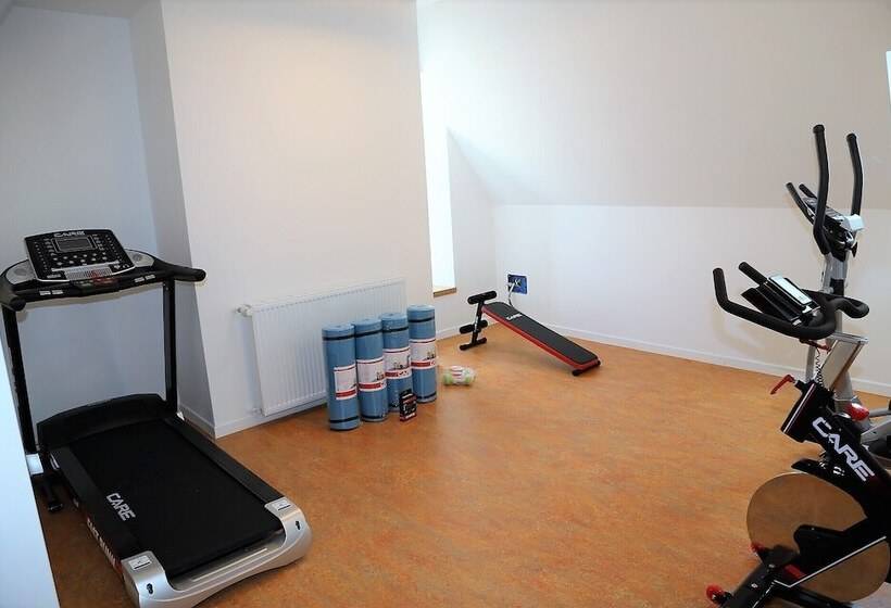 호텔 Logis Hôtel Restaurant L Argence