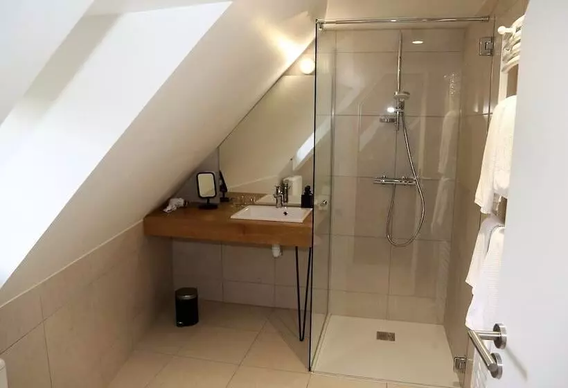 ホテル Logis Hôtel Restaurant L Argence