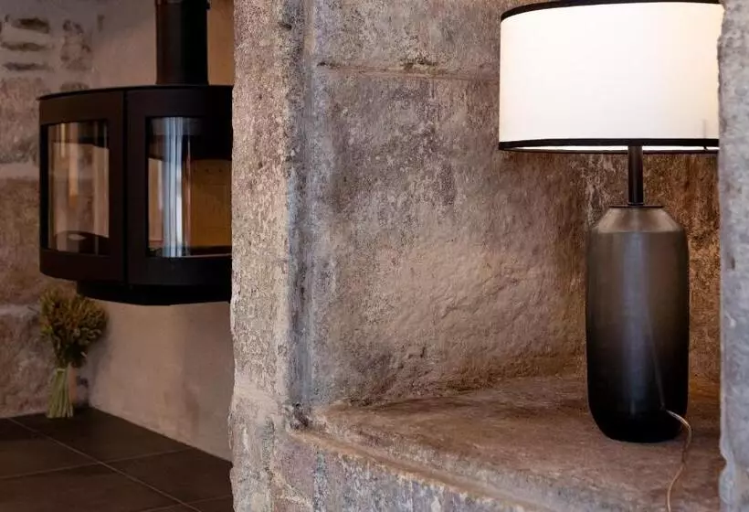 ホテル Logis Hôtel Restaurant L Argence