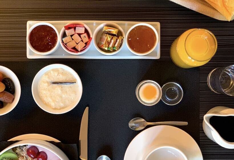 Hotel Spa Piscine Le Petit Castel