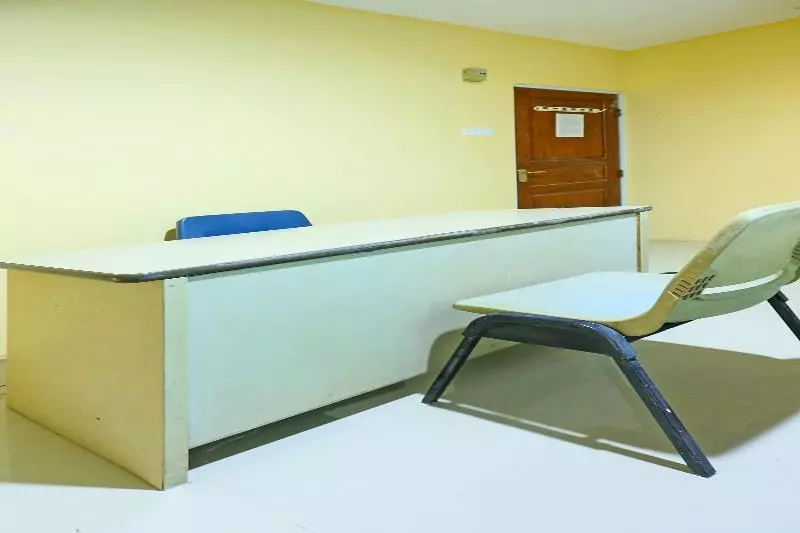 ホテル Spot On 91343 Kartika Guest House Syariah