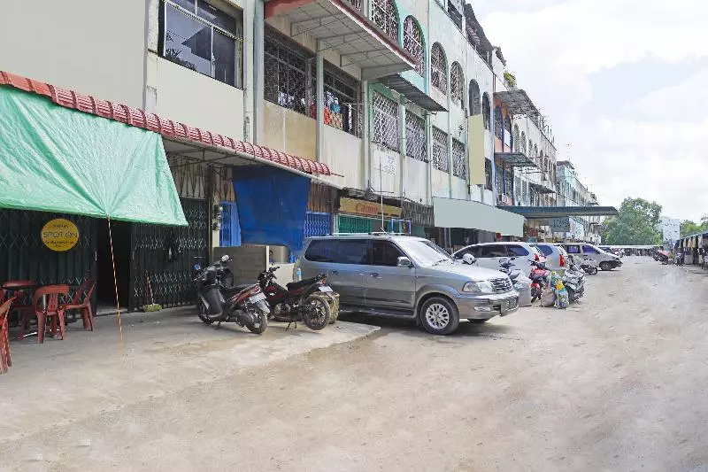 ホテル Spot On 91343 Kartika Guest House Syariah