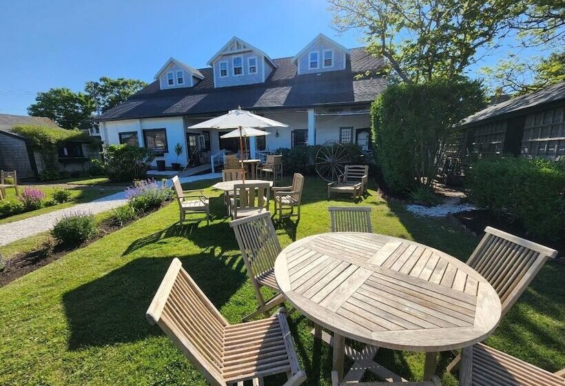 فندق Summer House