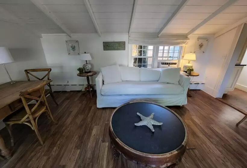 Hotelli Summer House