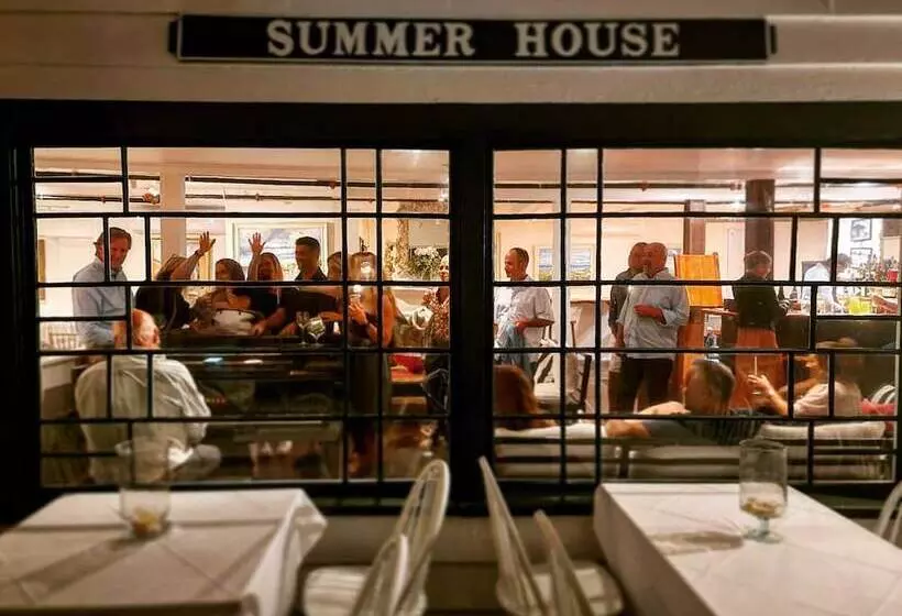 Hotelli Summer House