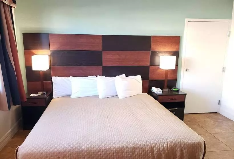 モーテル Oceanfront Inn And Suites