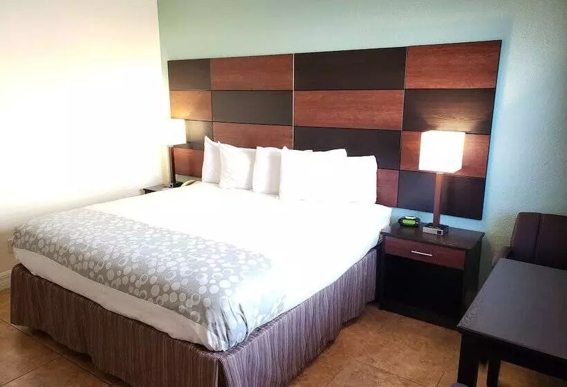 モーテル Oceanfront Inn And Suites