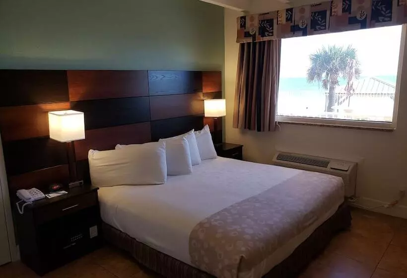 モーテル Oceanfront Inn And Suites