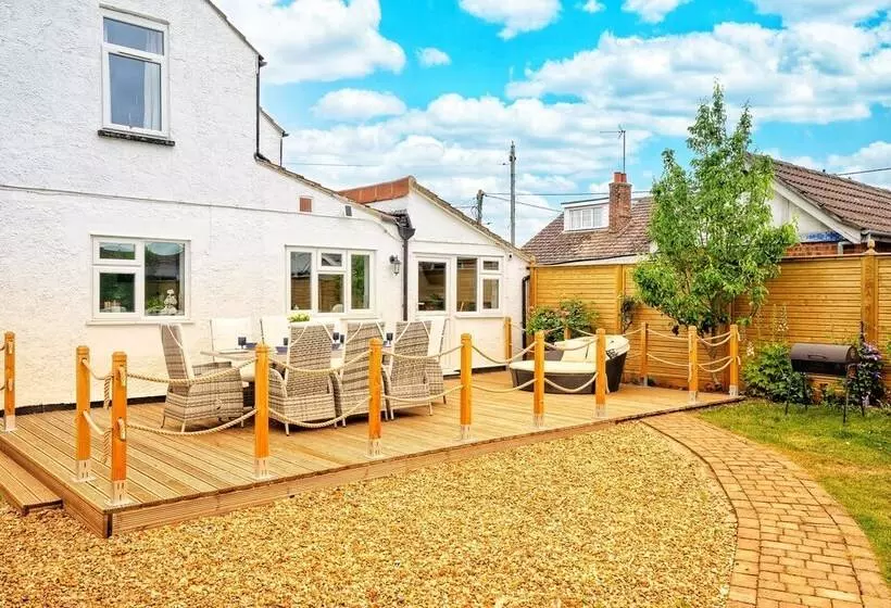 Norfolk Holiday Cottage 4 Bed Luxury Dog Friendly
