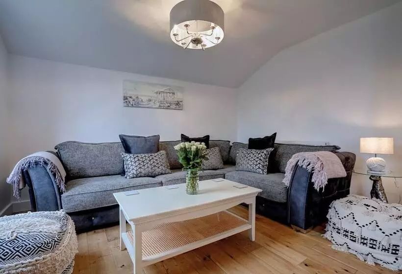 Norfolk Holiday Cottage 4 Bed Luxury Dog Friendly