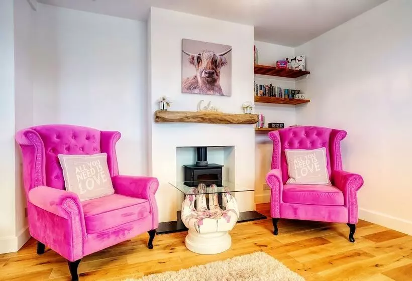 Norfolk Holiday Cottage 4 Bed Luxury Dog Friendly