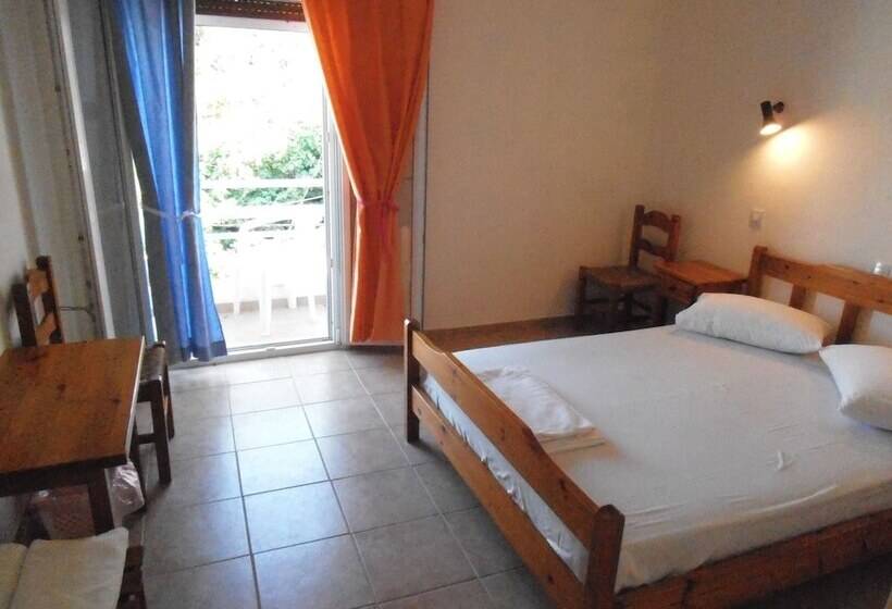 پانسیون Julieta S House