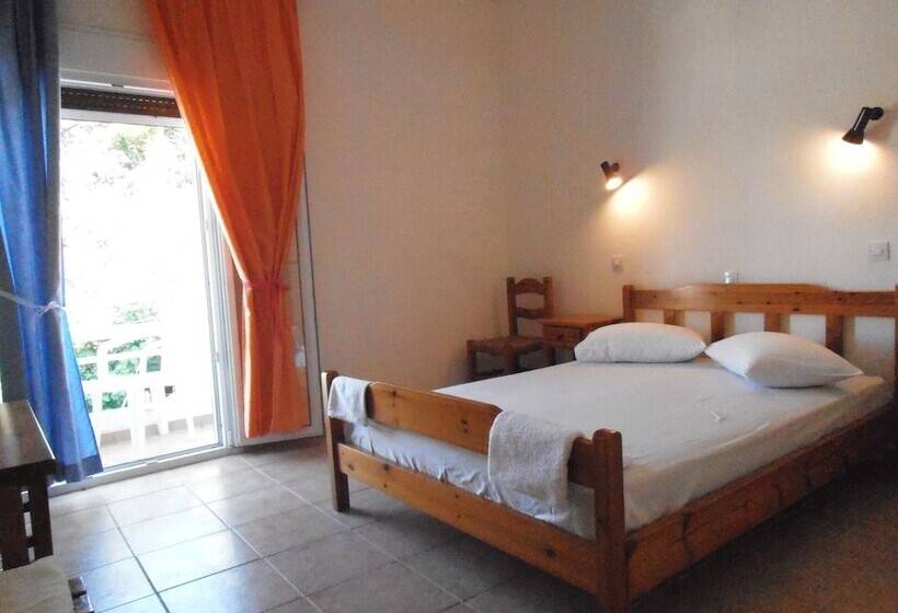 پانسیون Julieta S House