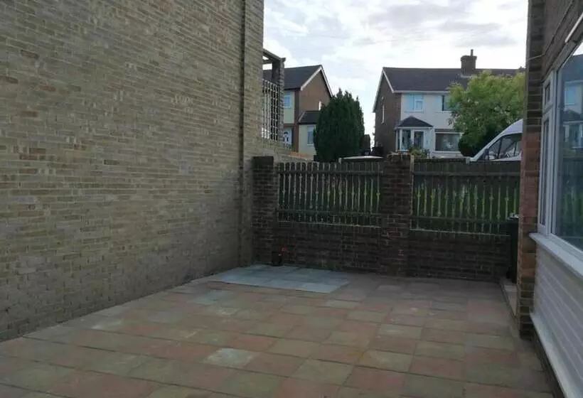 レジデンス Bluewater House   Immaculate 4 Bed In Greenhithe