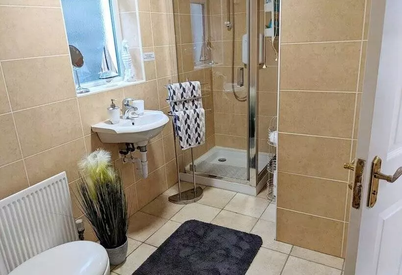 レジデンス Forest View Impeccable Two Bedroom House