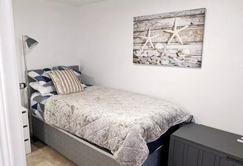 レジデンス Forest View Impeccable Two Bedroom House